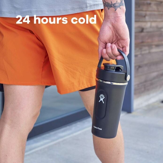 24-oz-insulated-shaker-bottle-q6 hydro_flask_ecomm_en_insulated_shaker_pt03_2000x2000px_4.jpg