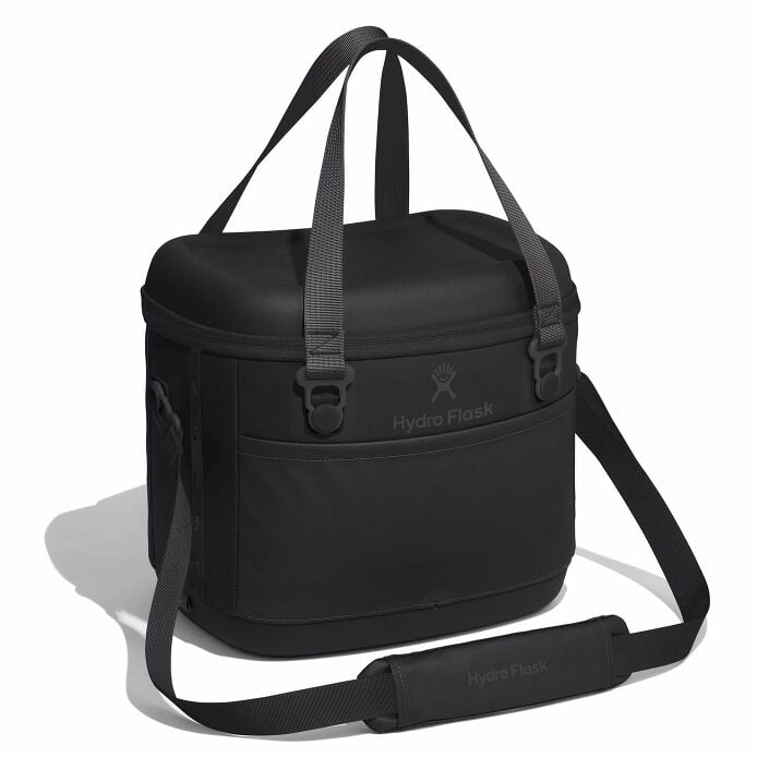 game-day-bundle-h1 12pco001-carryout-cooler-15l-black-angled_1_1.jpg