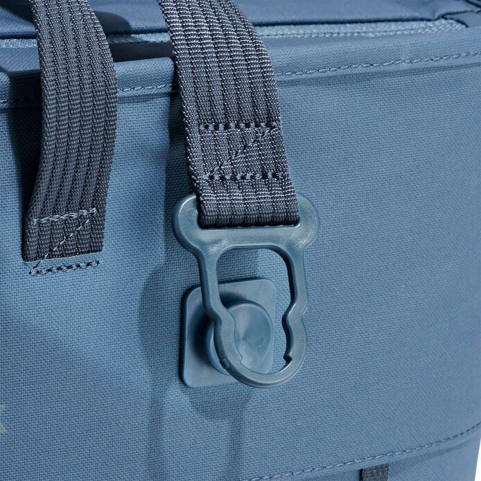 carryouttm-soft-cooler-tote-20-l-l2 250815_hydro_cooler_details_14839_2.jpg