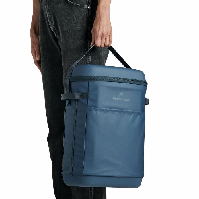 carryouttm-backpack-22-l-l8 250815_hydro_s26_hb_14597_6.jpg