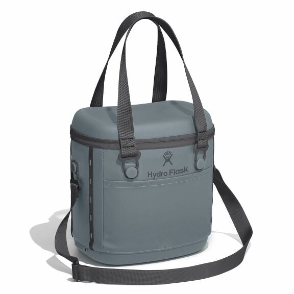 carryouttm-soft-cooler-10-l-g3 6pco043-carryout-cooler-10l-shale-gray-angled_1_1.jpg
