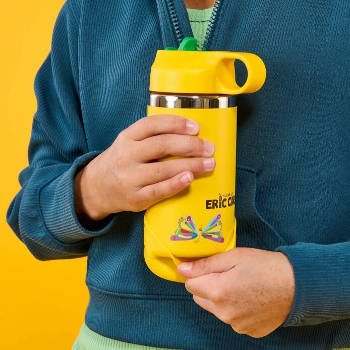 kids-12-oz-bottle-world-of-eric-carletm-v3 7-lifestyle.jpeg