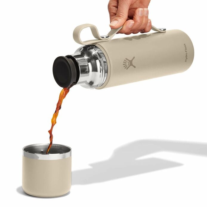 28-oz-hot-flask-and-cup-z6 hot-flask-_-cup-oat-pour.jpg