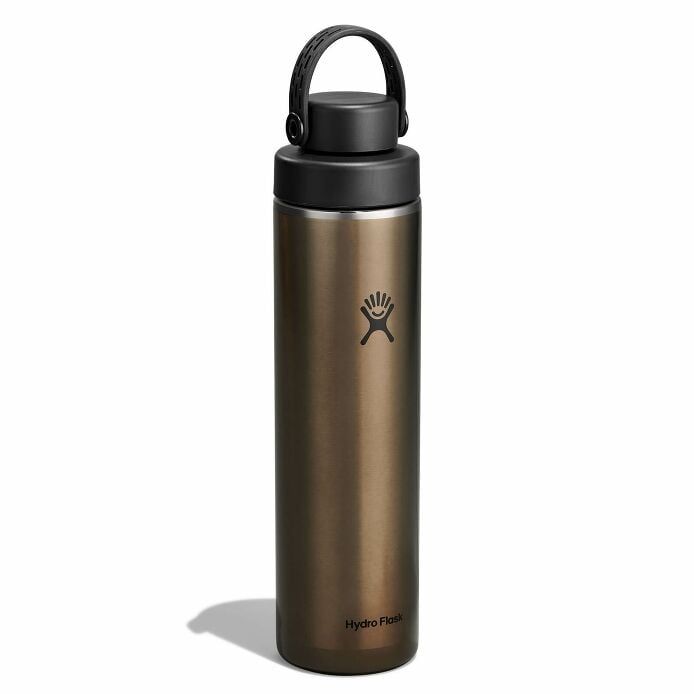 24-oz-lightweight-chug-cap-bottle-b1 lw24lwfcc080-24-oz-lightweight-chug-cap-bottle-wide-mouth-obsidian-angled.jpg