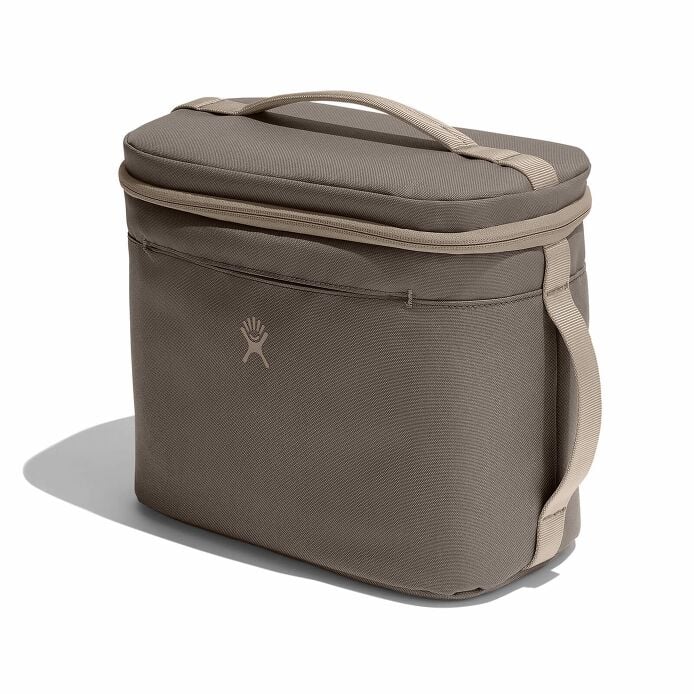 8-l-insulated-lunch-bag-e9 sl8217_8linsulatedlunchbag_sandpiper_angled.jpg