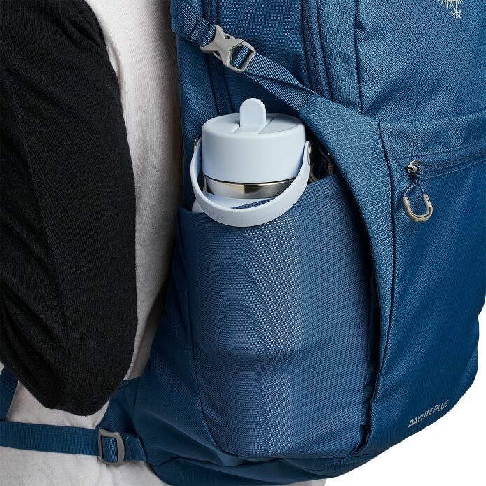 24-oz-travel-bottle-with-flex-straw-cap-v6 travelbottle-hb-backpack_1_8_1.jpg
